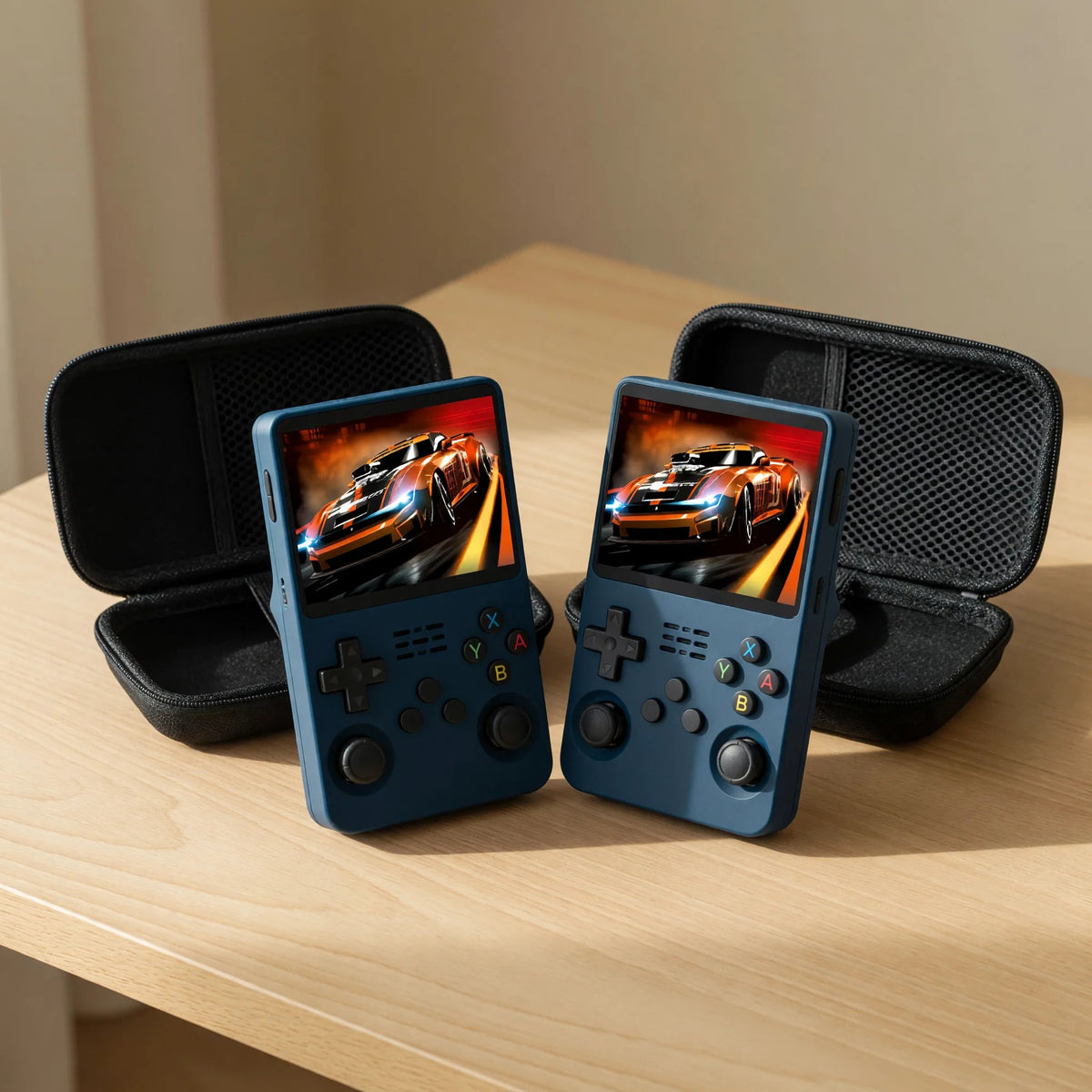 Duo Pocketro One coloris dark blue : deux consoles avec leurs housses de protection